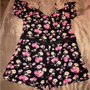 Runway story floral romper